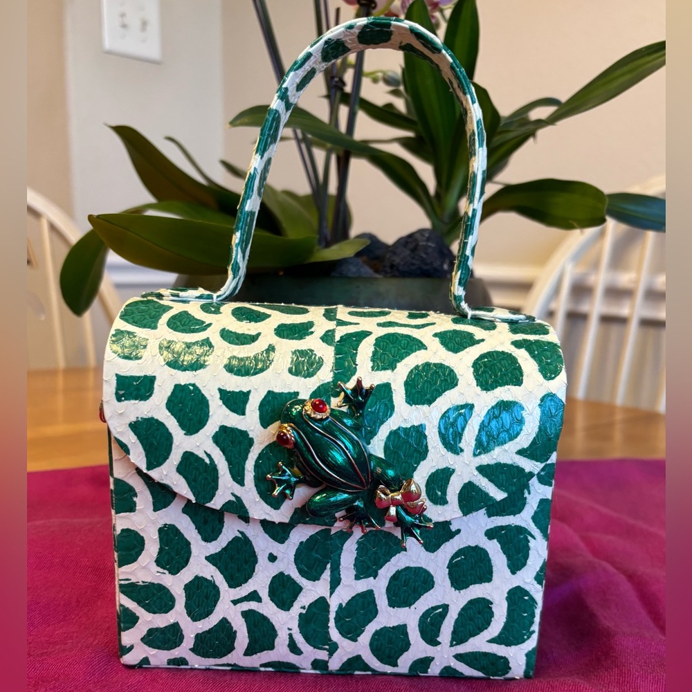Barfield Collection Luxury Handbag With Jeweled Frog